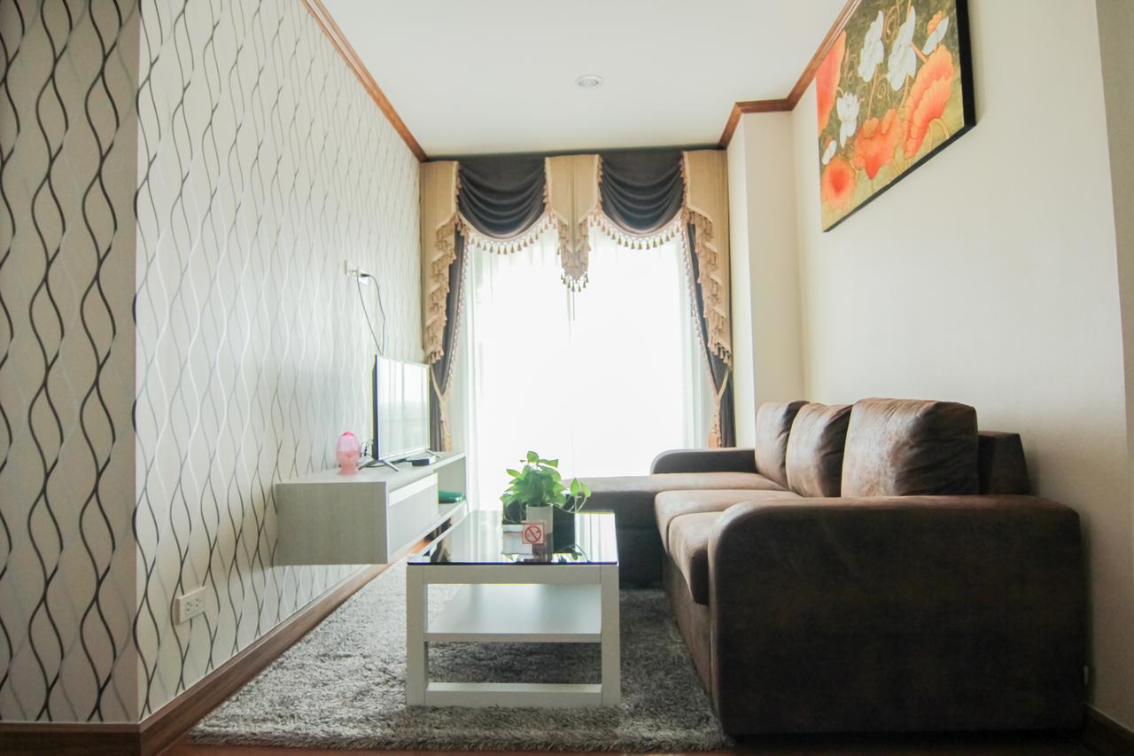 Tada Condotel Buriram Esterno foto