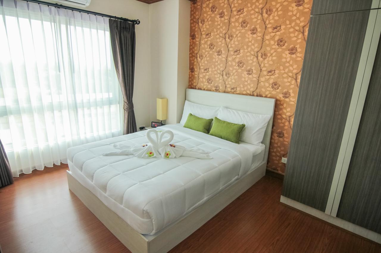 Tada Condotel Buriram Esterno foto
