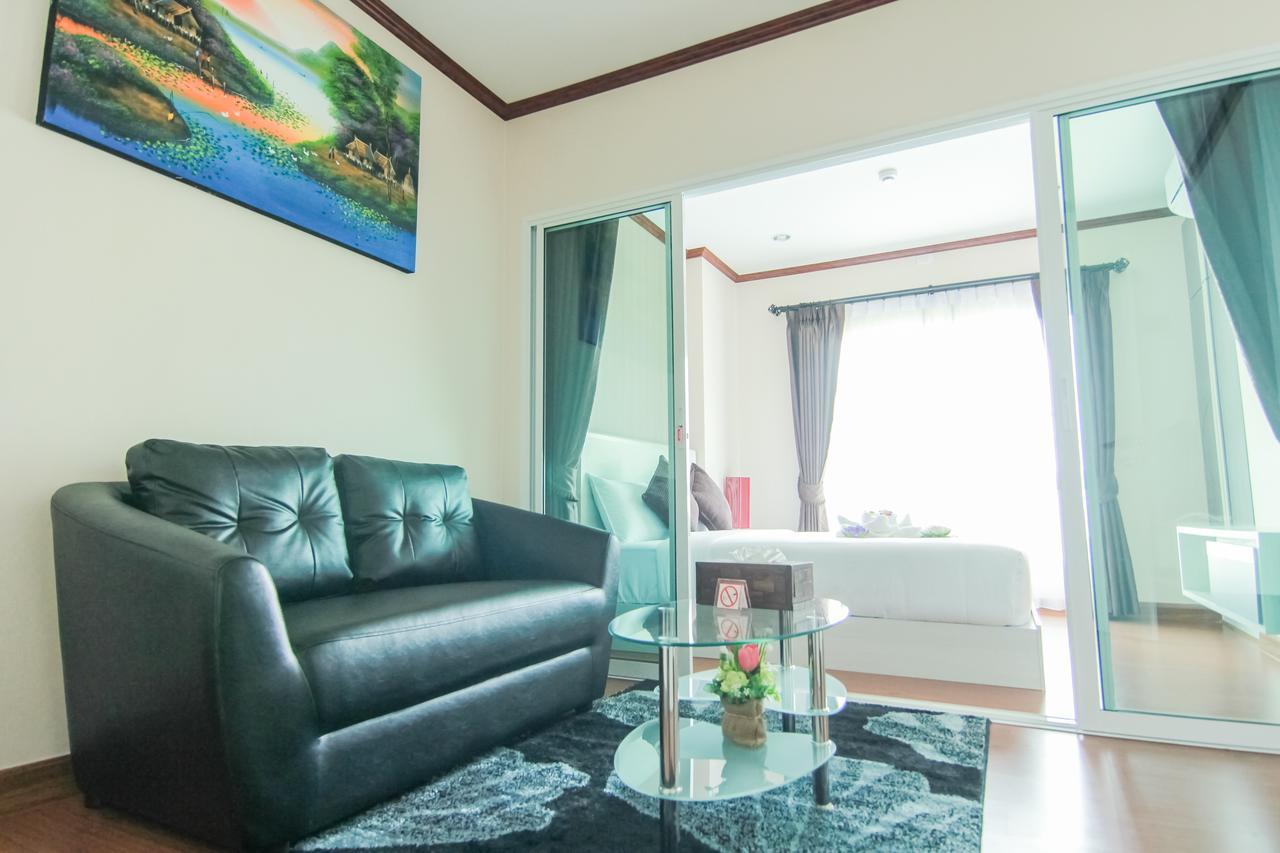 Tada Condotel Buriram Esterno foto