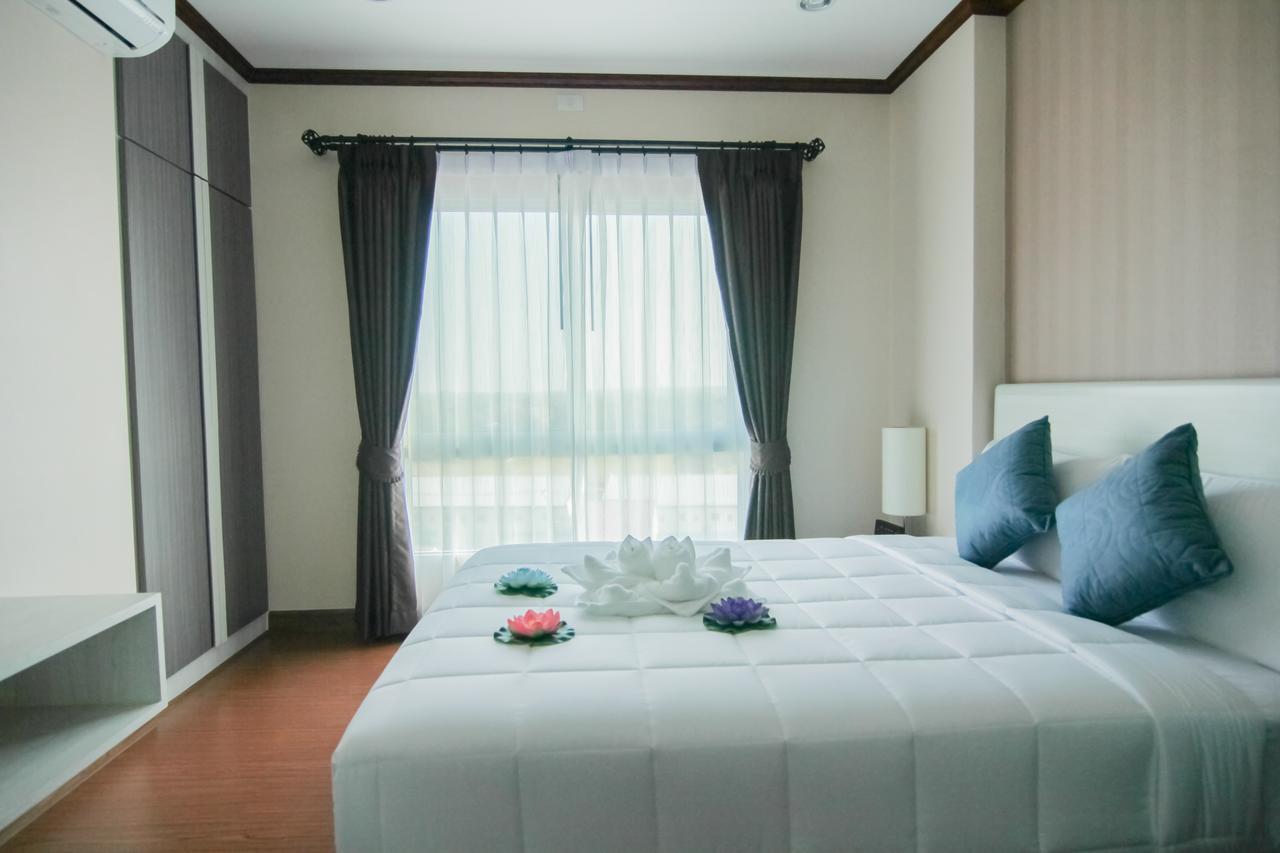 Tada Condotel Buriram Esterno foto