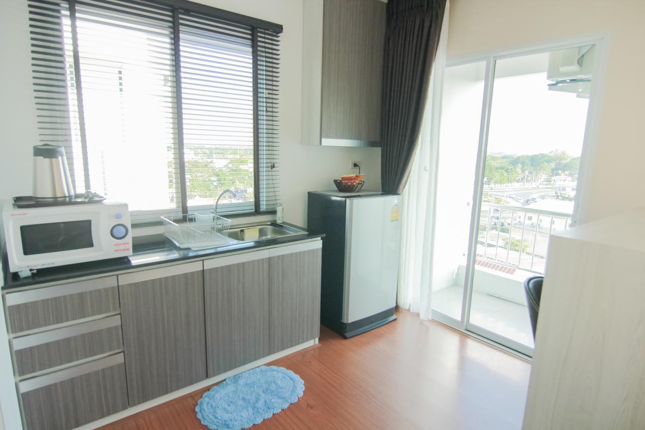 Tada Condotel Buriram Esterno foto