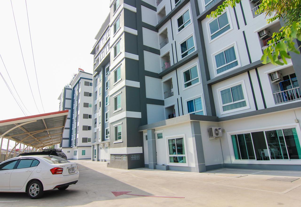 Tada Condotel Buriram Esterno foto