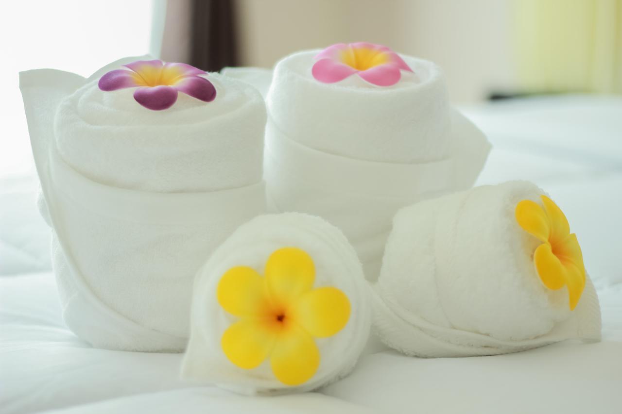 Tada Condotel Buriram Esterno foto