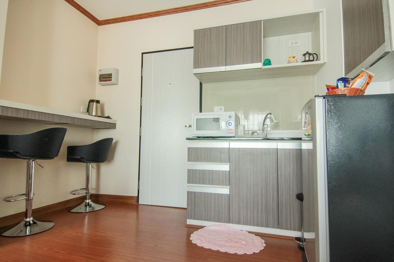 Tada Condotel Buriram Esterno foto