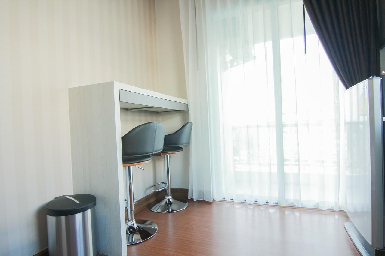 Tada Condotel Buriram Esterno foto
