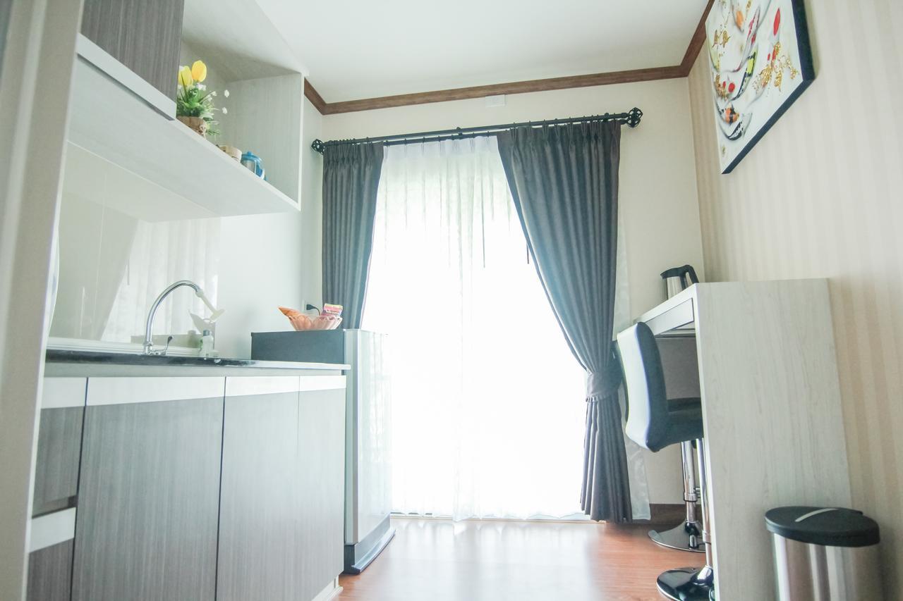 Tada Condotel Buriram Esterno foto