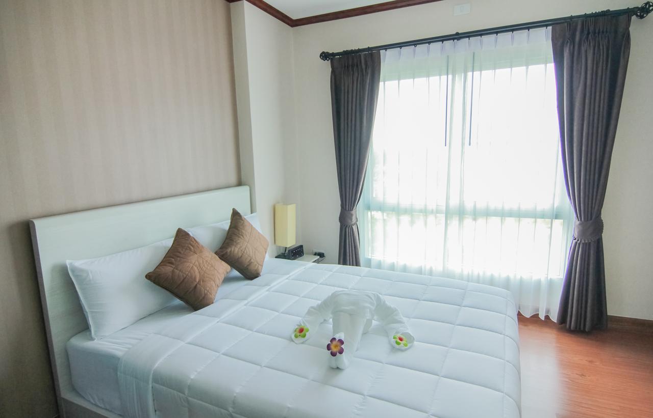 Tada Condotel Buriram Esterno foto