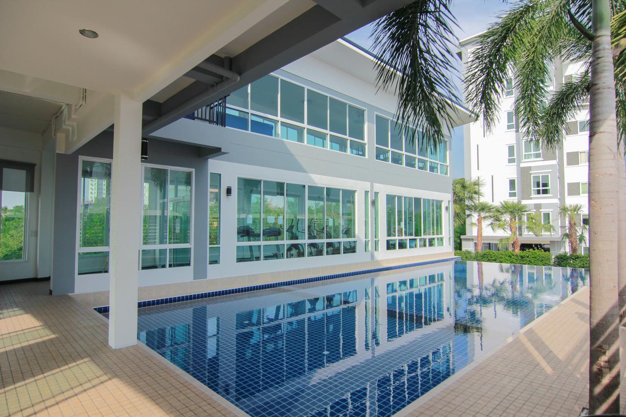 Tada Condotel Buriram Esterno foto